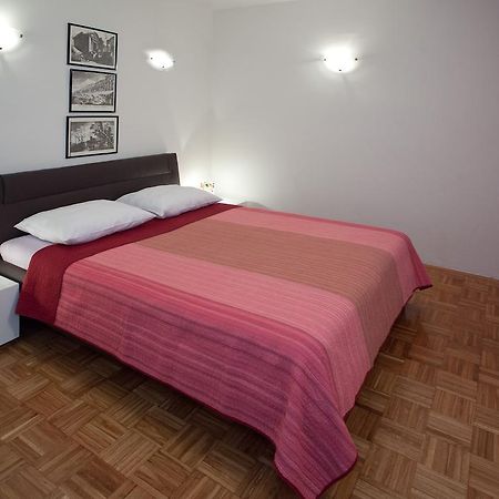 Ideal Location Split Apartments חדר תמונה